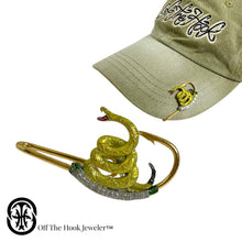 Load image into Gallery viewer, DON&#39;T TREAD ON ME HOOKIT -Fishing Hat Pin - Hat Clip - Brim Clip - Purse Clip - Money Clip