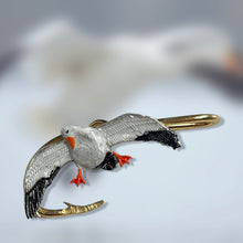 Load image into Gallery viewer, CANADIAN GOOSE HOOKIT© Hunting Hat Pin, Hunting Hat Clip, Hunting Brim Clip